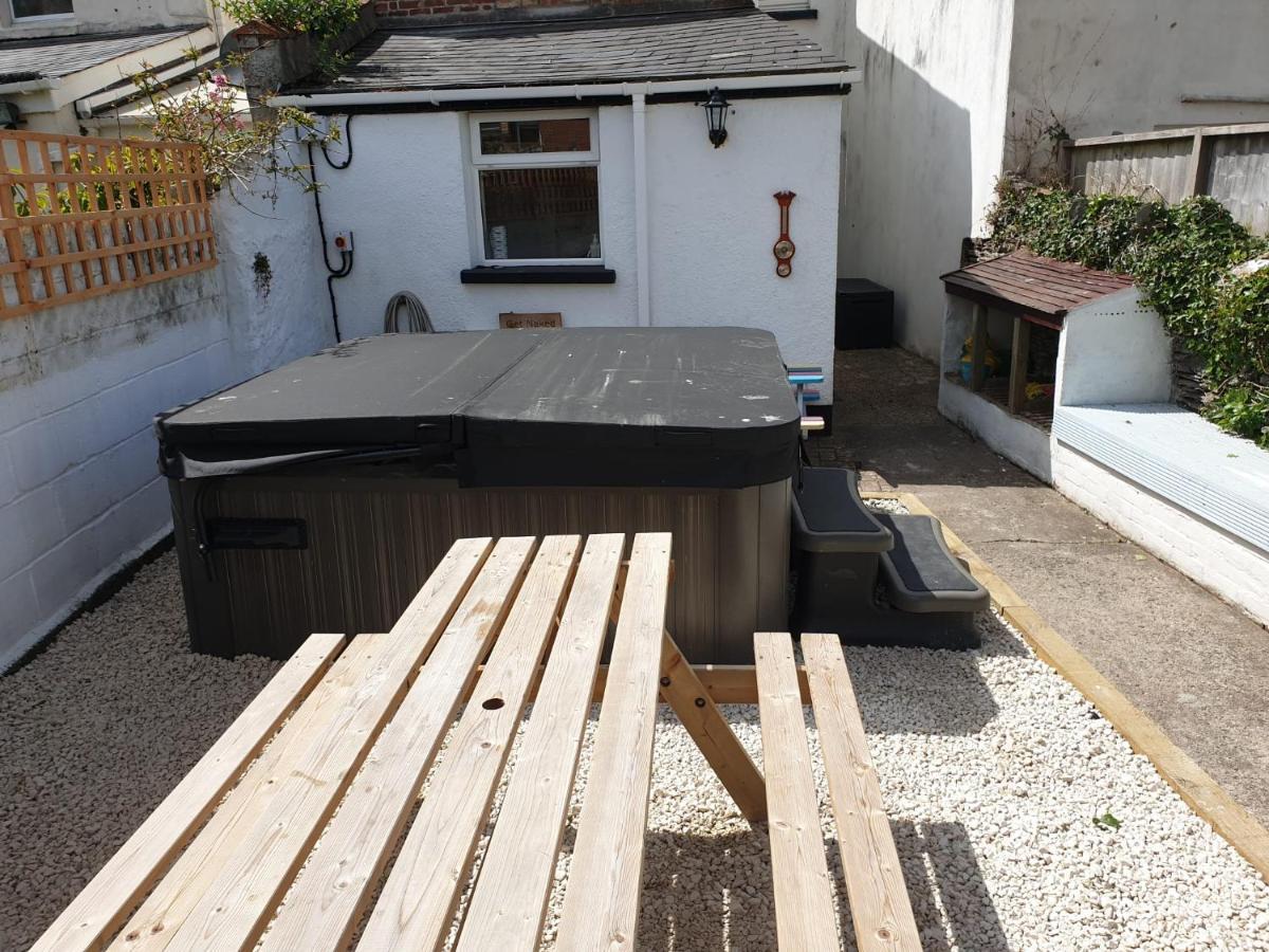 Belmont Villa - 4 Bed - Hot Tub Additional Cost - Sleeps 10-Tjs22Bv Ilfracombe Eksteriør billede