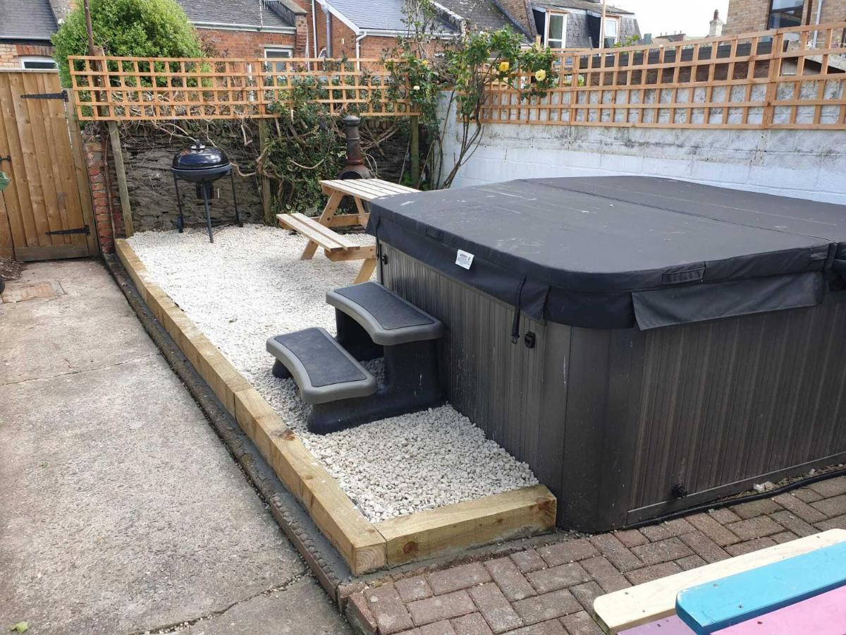Belmont Villa - 4 Bed - Hot Tub Additional Cost - Sleeps 10-Tjs22Bv Ilfracombe Eksteriør billede