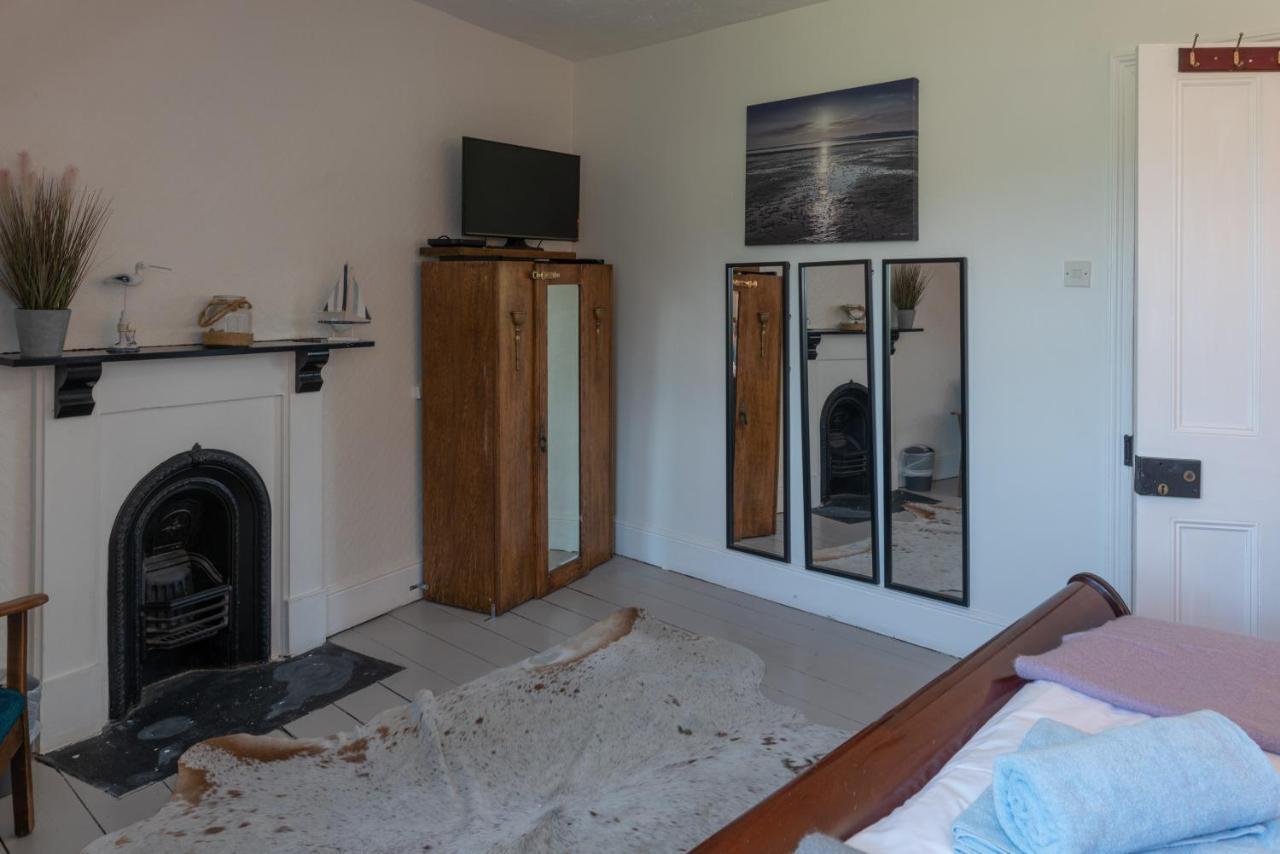 Belmont Villa - 4 Bed - Hot Tub Additional Cost - Sleeps 10-Tjs22Bv Ilfracombe Eksteriør billede